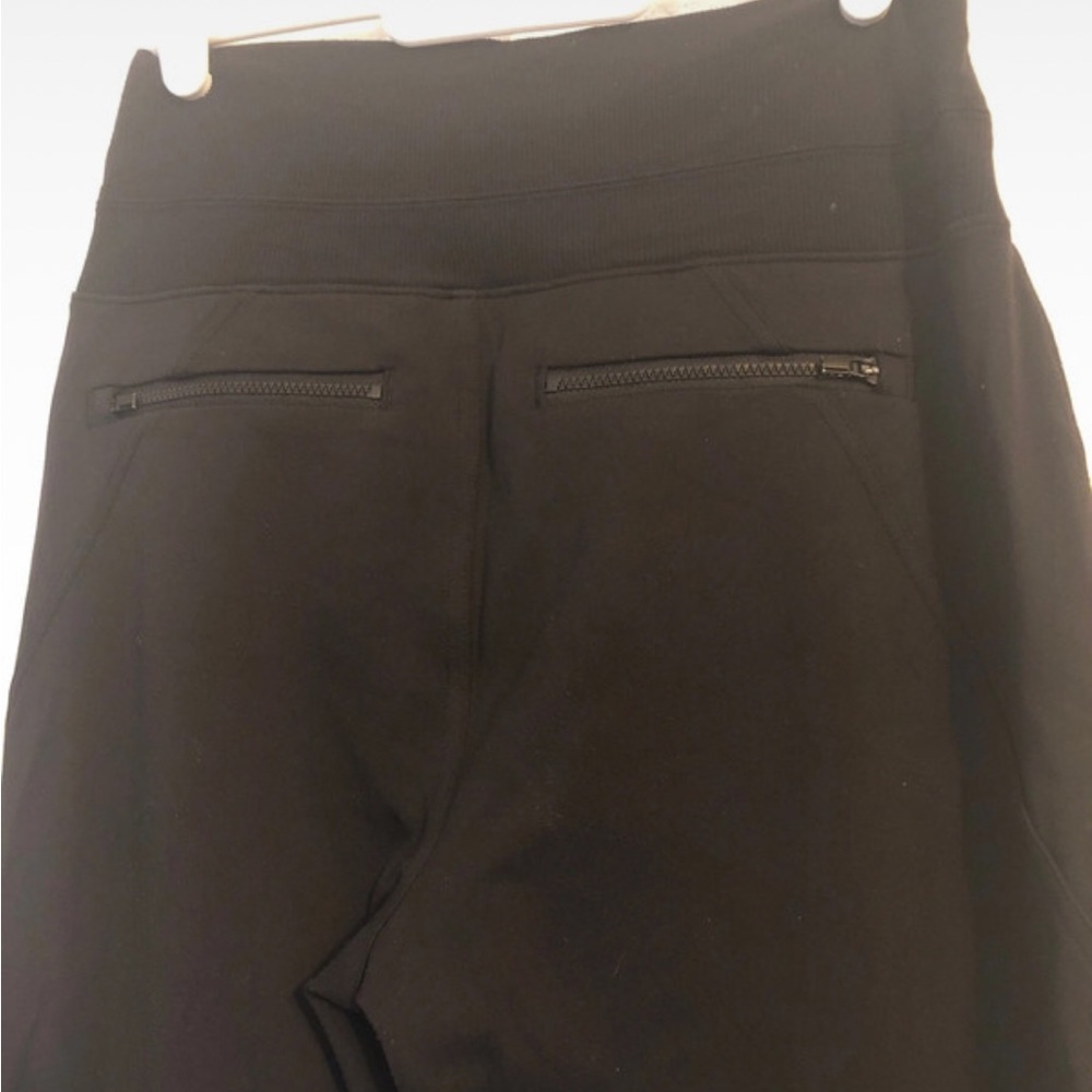 Like New Athleta Venice Jogger in Black - Picture 3 of 8
